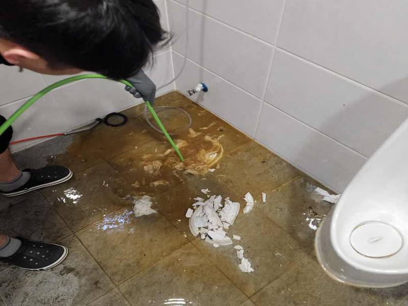 과천 변기역류 작업사례 1
